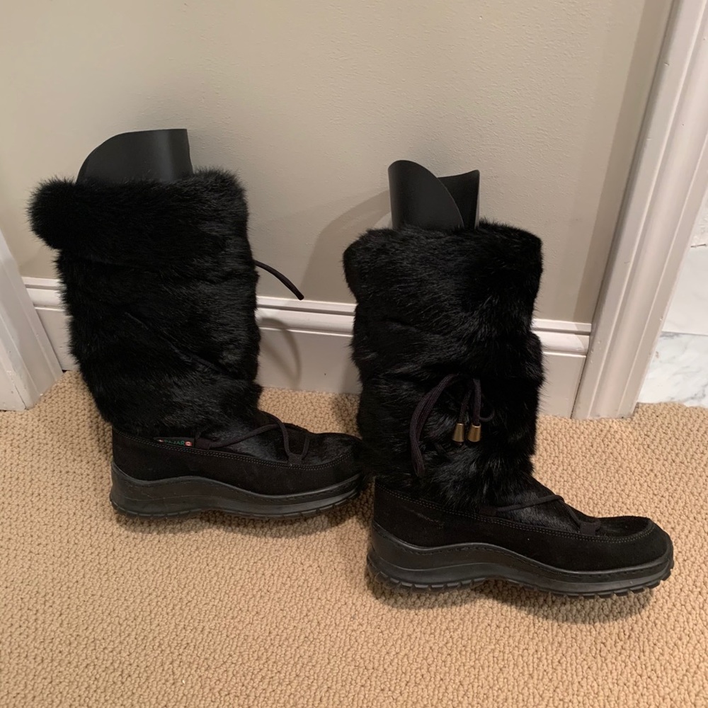 Boots, winter, NWOT, black fur Pajar winter boots